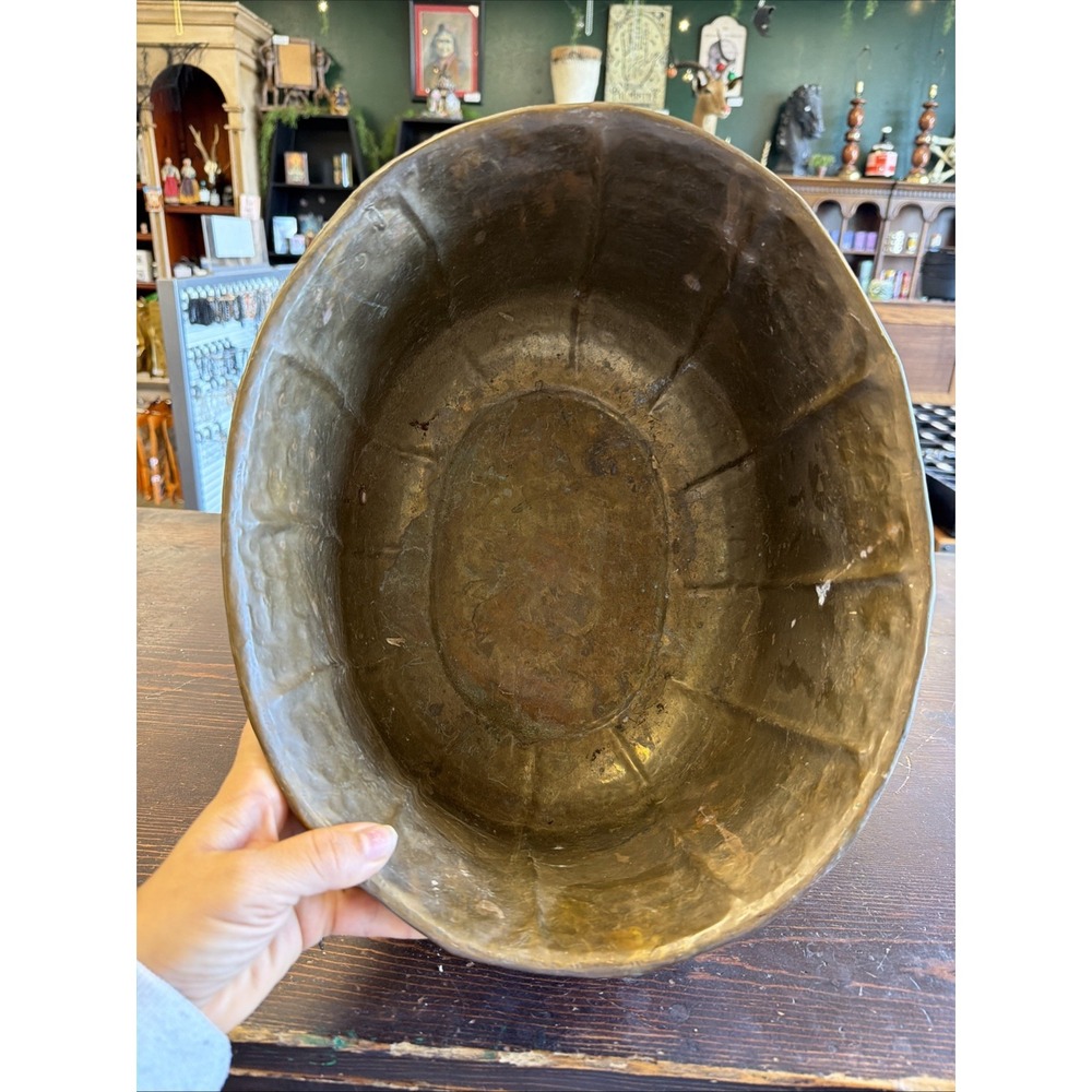 Vintage Hammered Brass Planter - Picture 5 of 8